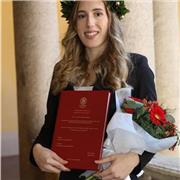 Laureata in lettere moderne, attualmente laureanda in beni culturali, offre ripetizioni di letteratura italiana